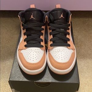 Preschool Pink Quartz Jordan 1 Mid